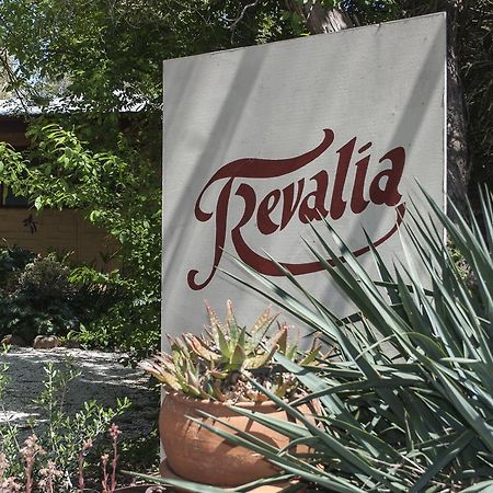 Trevalia Accommodation Penwortham 外观 照片