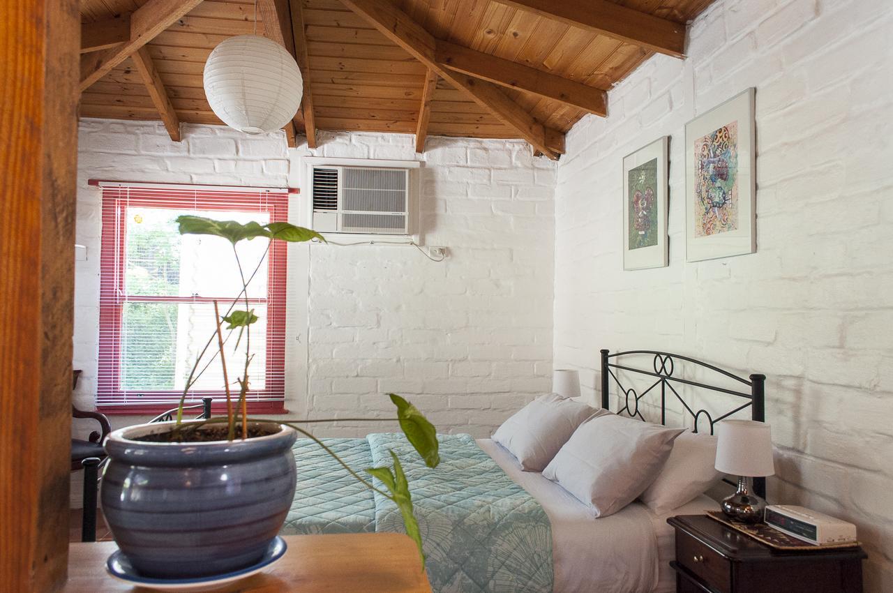 Trevalia Accommodation Penwortham 外观 照片
