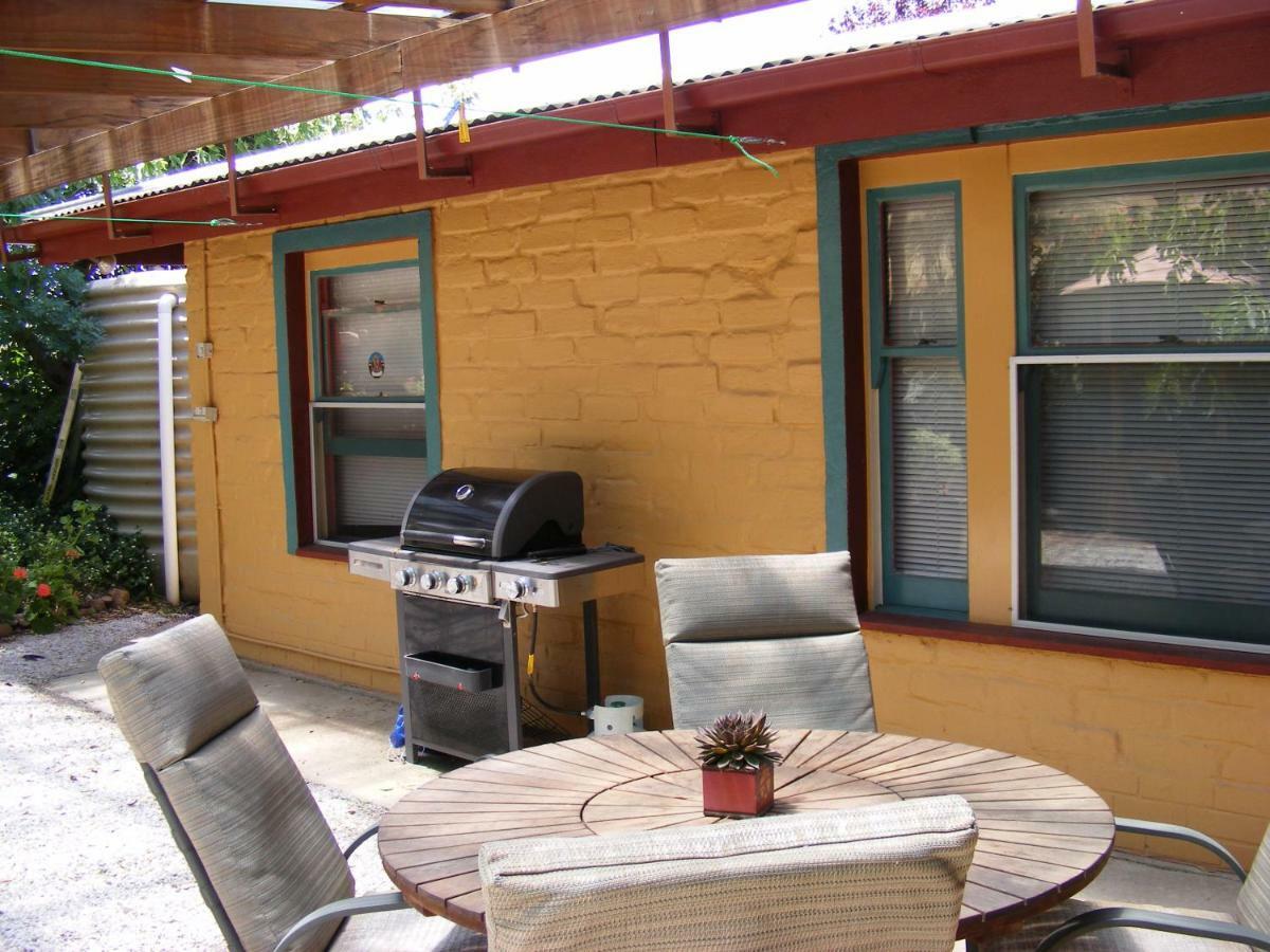 Trevalia Accommodation Penwortham 外观 照片