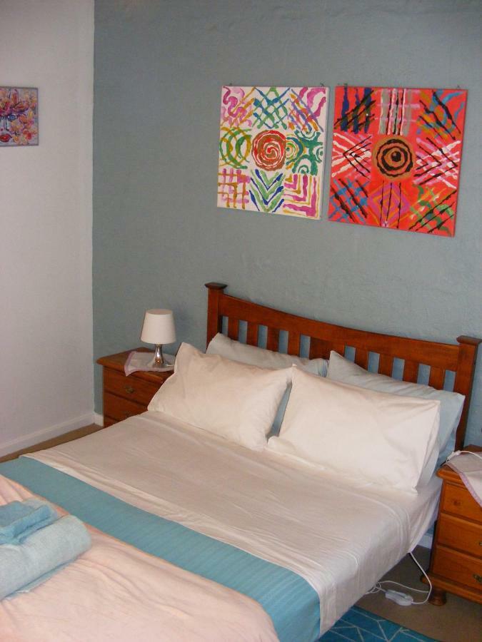 Trevalia Accommodation Penwortham 外观 照片